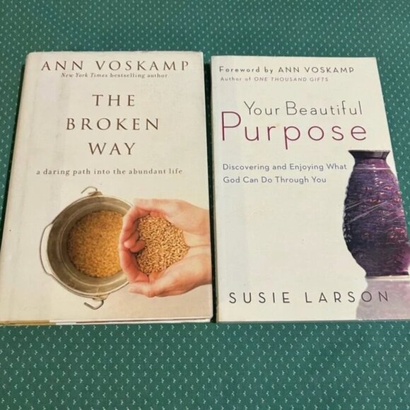 Christian Book Bundle - Picture 1 of 1